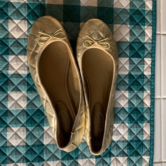 Scoop NYC Beach Gold Quilted Ballet Flats -- Pre-Owned Size 10 - Picture 7 of 15